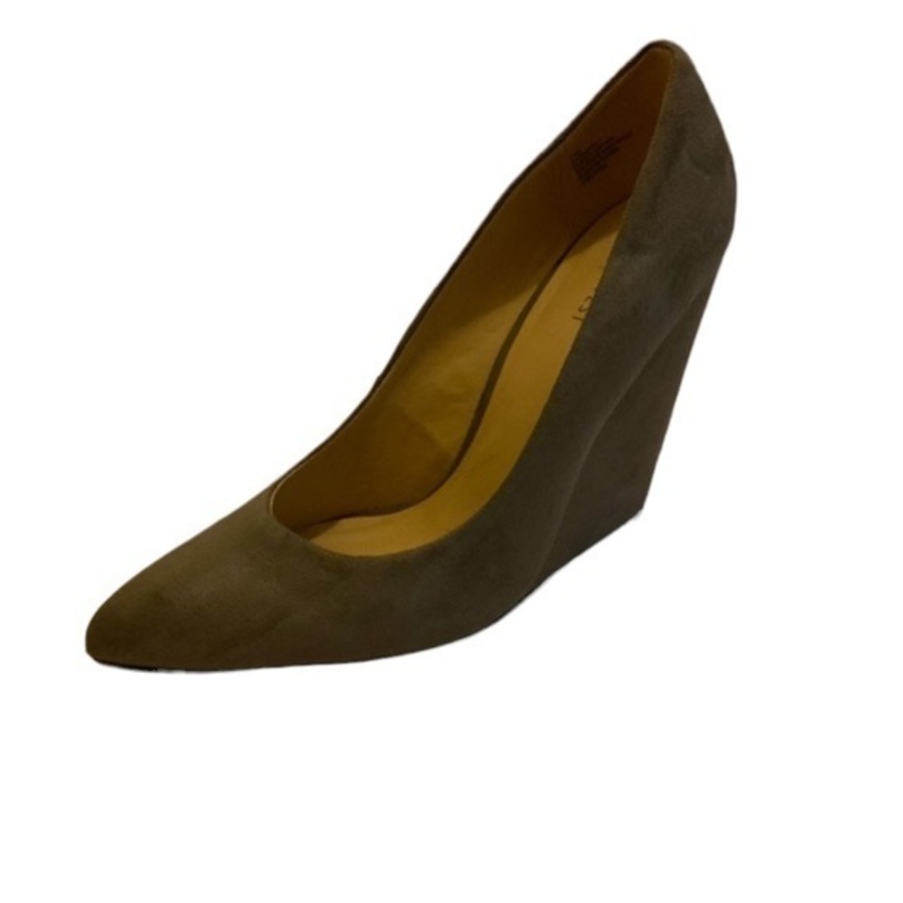 Nine West suede Wedges